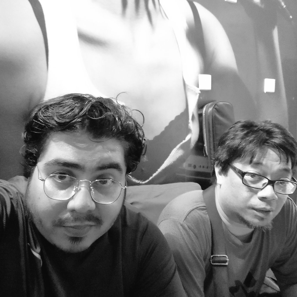 bombfiremusic's tweet photo. Yes, those are boobs in the background. #majorstudio Puchong. https://t.co/OMqjlXHYbu