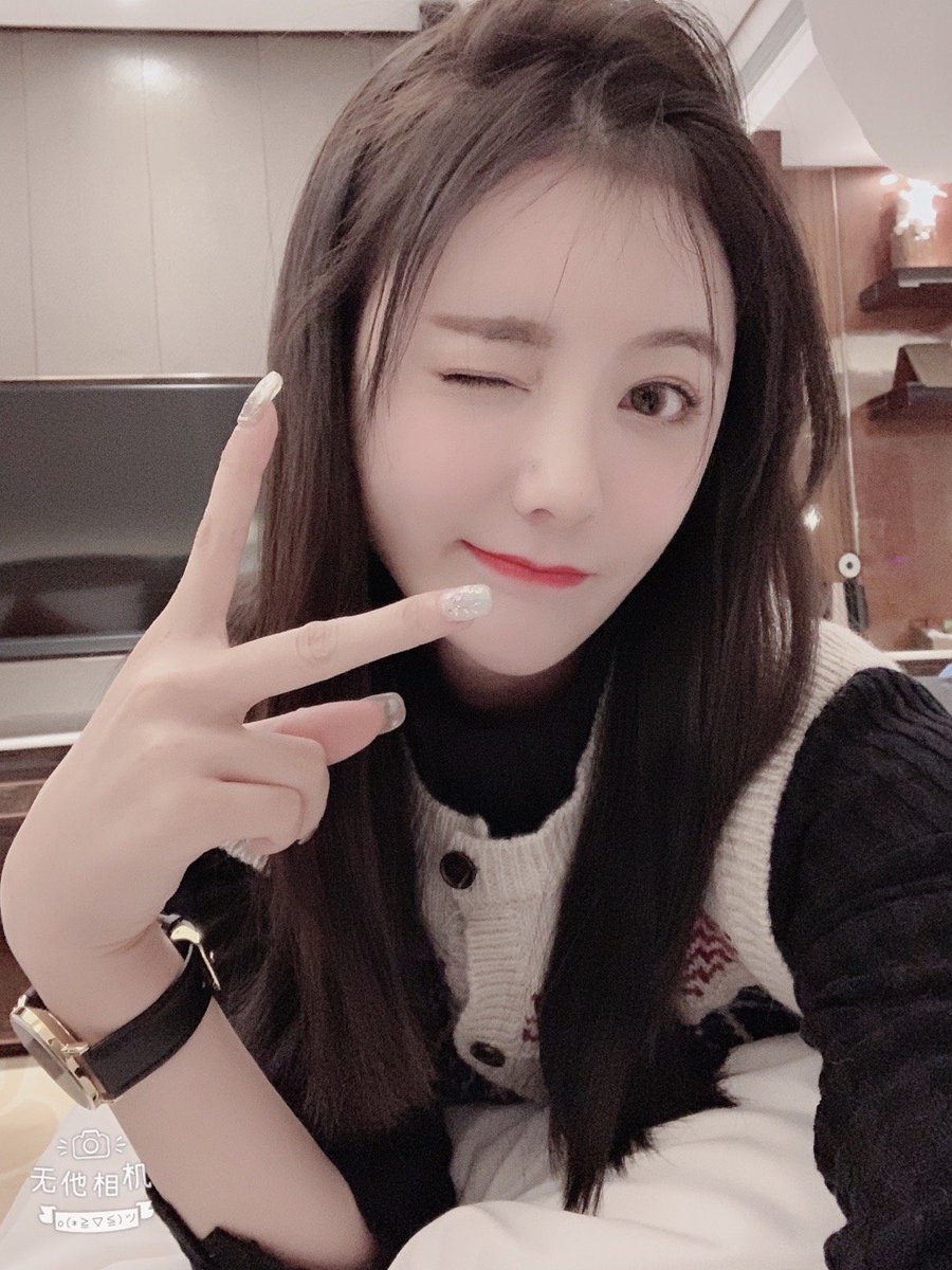 Daily Cpop News Chinese Girl Group Sing女团 S Member Bianli Updates Her Weibo With A Series Of Cute Selfies Singnvtuan 边丽