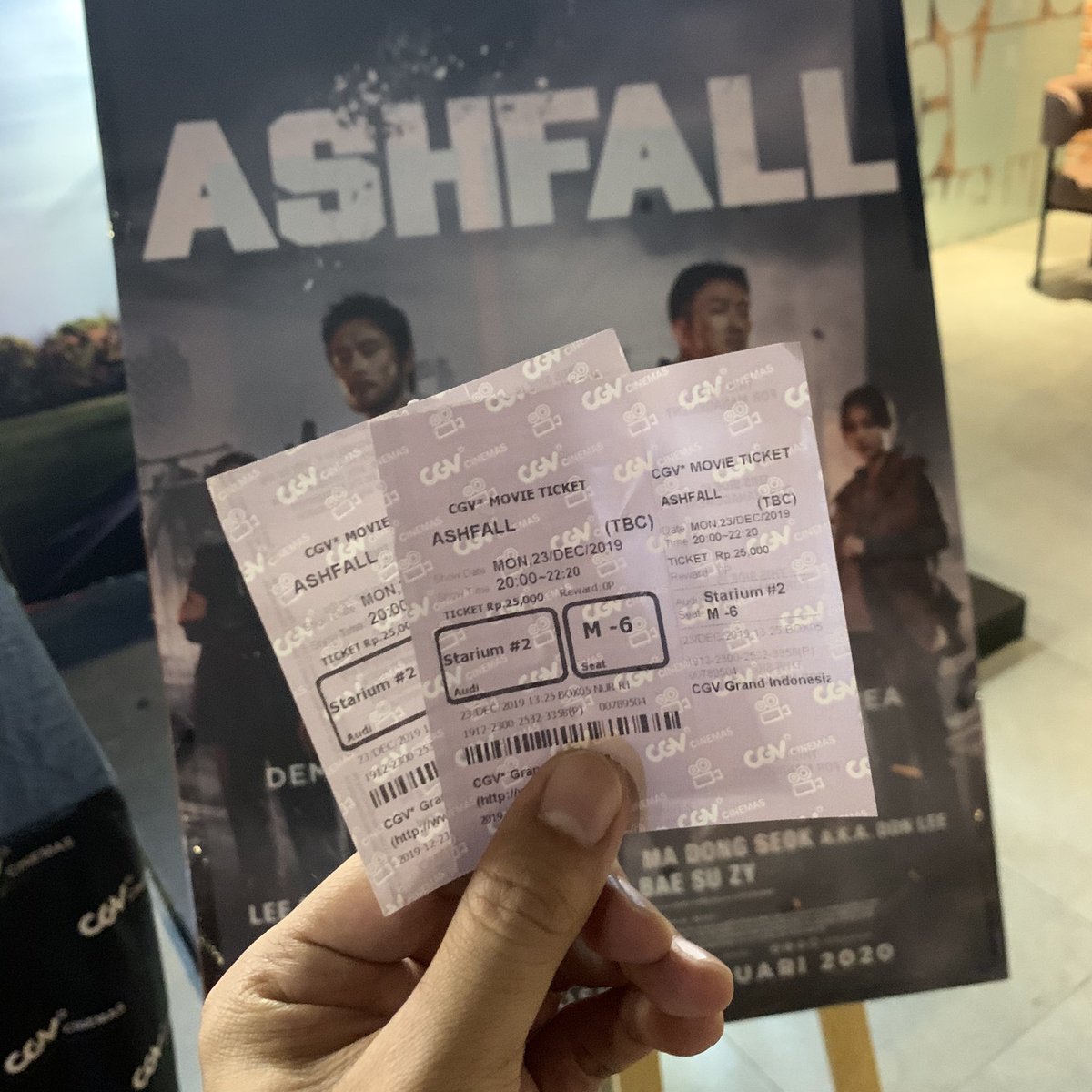 mochamadrizki's tweet photo. Terima kasih tiket screeningnya, @WatchmenID ππ»β¨ #AshfallMovie https://t.co/EdsAyGn3Mp