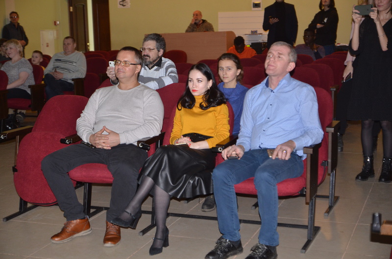 В #ИвановскийДомНациональностей прошел вокальный конкурс «Открытый микрофон» для детей и молодежи в возрасте до 20 лет. Организатором мероприятия выступила Молодежная палата при Ивановской областной Думе. Читать далее на сайте #ИДН : idn-37.ru/231219-otkryty…