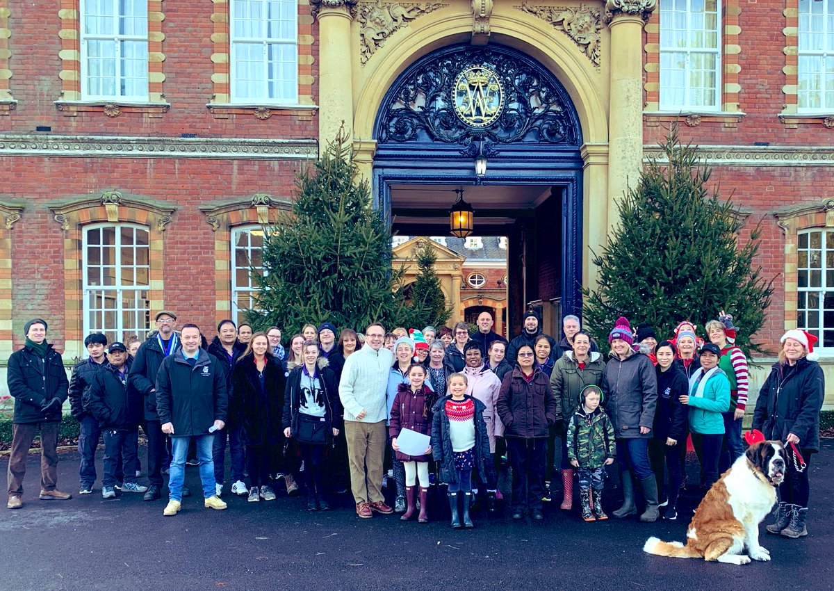 TimFurn's tweet image. 🎄Thank you Graham - wonderful 5k charity walk this morning @WellingtonUK @STOP_HungerUK @GhGrahamheffer @IndiesSodexo @Welly_Master over £200 raised! Thank you everyone! Merry Christmas 🎄