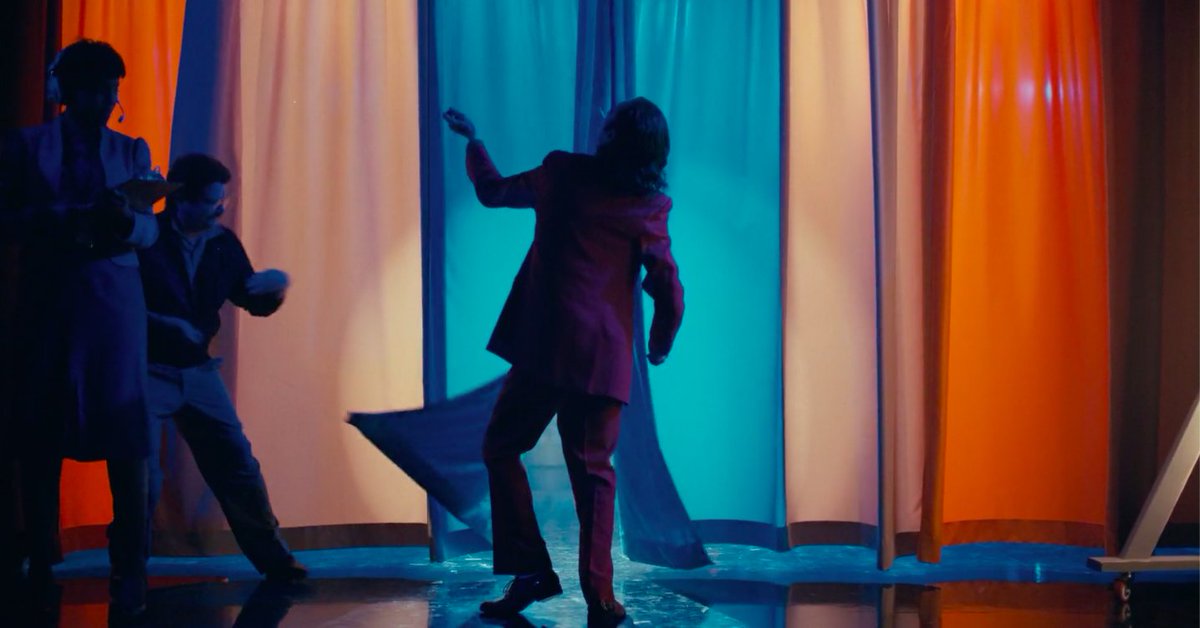 LostInFilm's tweet photo. ‘Joker' (2019, Todd Phillips). Cinematography: Lawrence Sher. https://t.co/OFzups3O1I