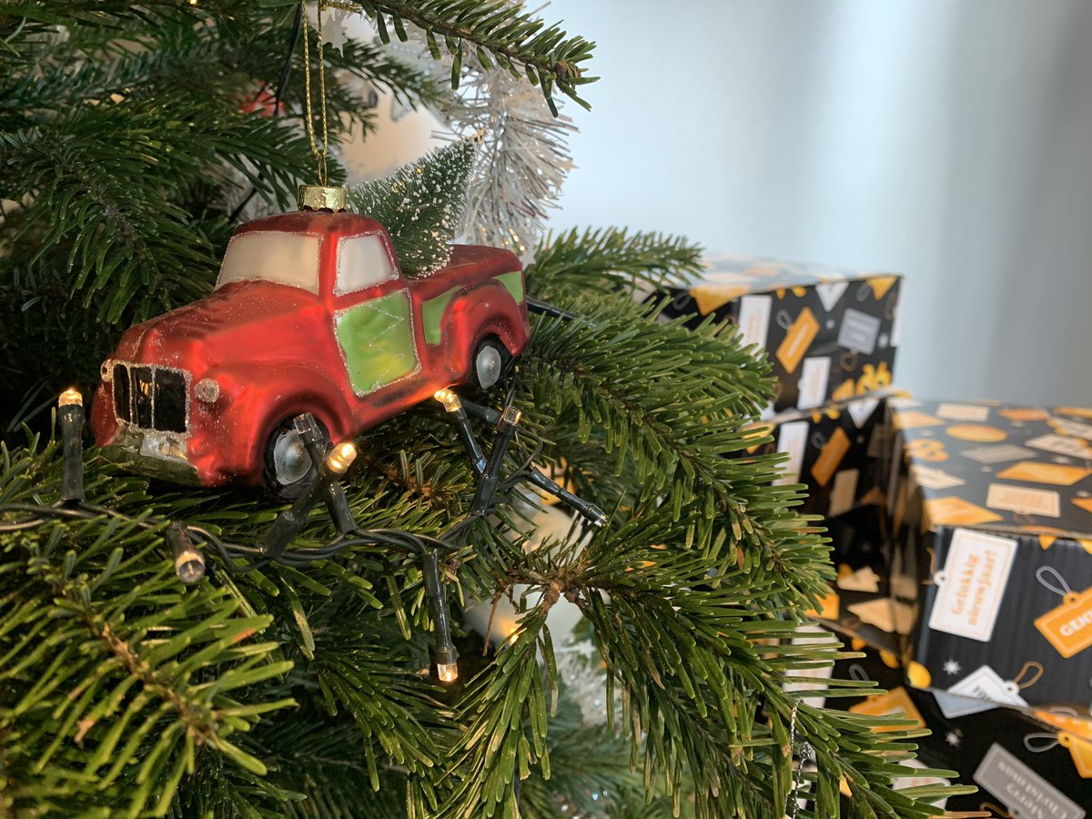 WKAutomotive's tweet photo. Our office will be closed on Dec 25/26/27th &amp; Jan 1st. On Dec 24th &amp; 31st we’ll be at your service until 15:00 CET. Wishing you a joyful Christmas and all the best for 2020! https://t.co/WHgOH4hnXZ