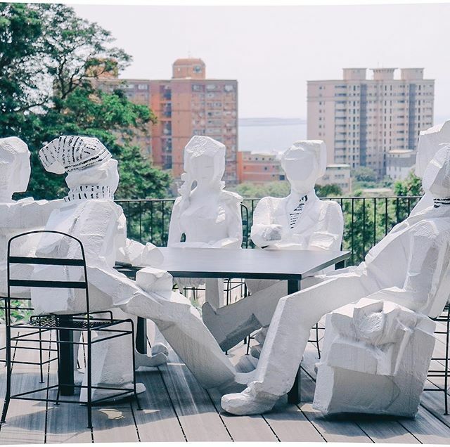 Под конец уходящего года предлагаем посетить творческую встречу «Театр как повод…», посвящённую закрытию Года Театра. Встреча состоится на площадке и при поддержке Проектного офиса «Команда 2018».
⠀
Гости вечера - режиссёр Александр Суховский, актеры… ift.tt/2Sk4NPK