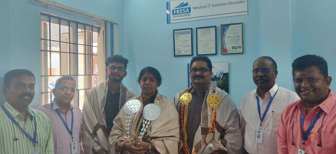 fresatechnology's tweet photo. Our valuable client Mr.Sanjil and Mrs.Sindhu Sanjil from Ocean Axis Shipping Services LLC(https://t.co/hgOKEECXQu) visited our Fresa Technologies Chennai office on 23-DEC-2019.
#fresatechnologies #ERP #Freight_Forwarding https://t.co/imOGEJ5Jrc