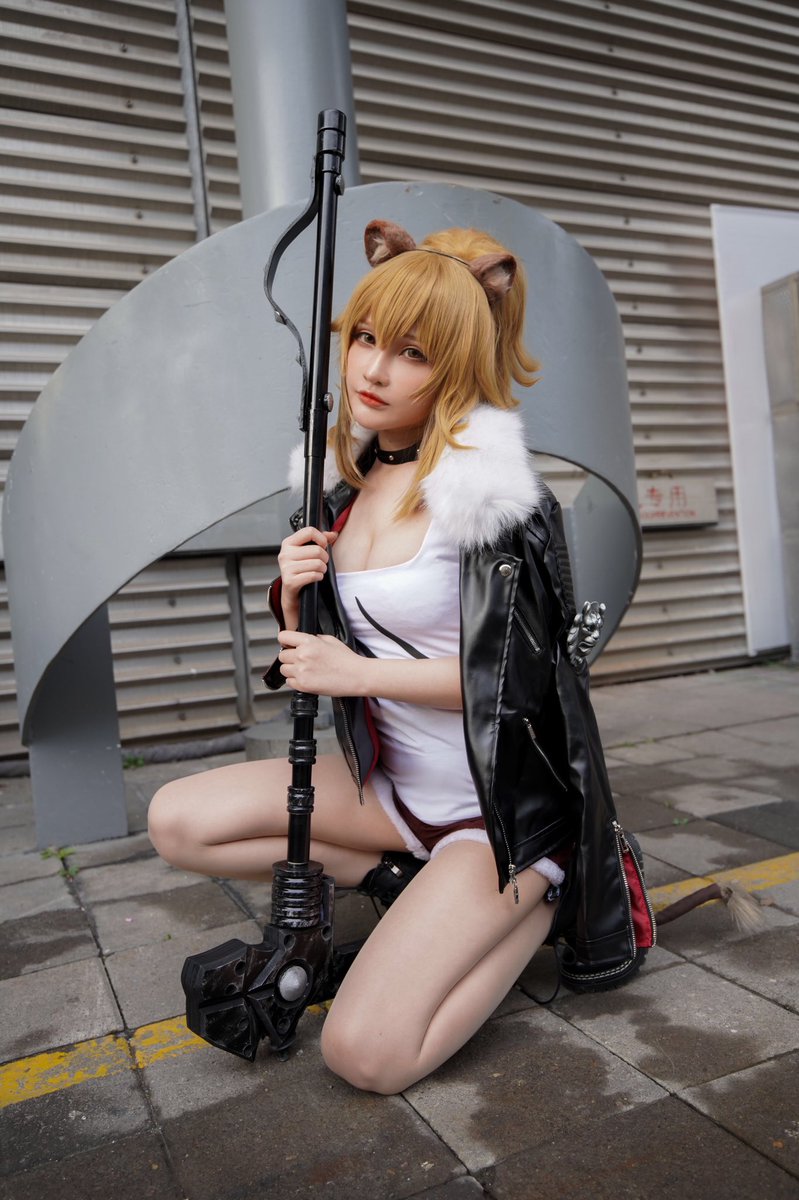 #Cp25 #Arknights #cosplay #cos #明日方舟 
中国の漫展

モデル：@senyamiku0 

こねは 谁ですか　どても 綺麗です
ヽ(｡ゝω・｡)ﾉ https://t.co/tdjYxqsYpC