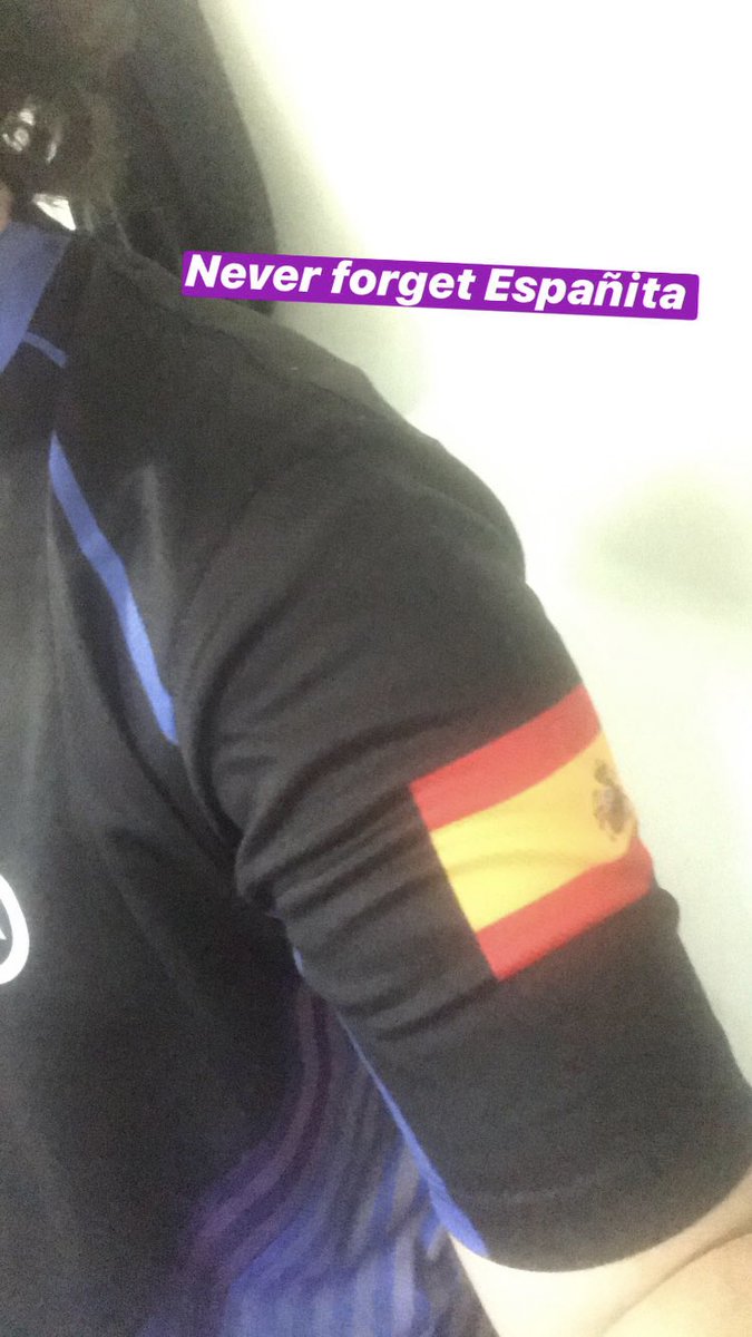 DavidCR_P's tweet image. Ya puedo ser el porrero cuando vuelva a ir a una LAN porque nadie lo lee bien. Encantado de veros este año por todas las de Españita, sí 
#CrowingTogether 
@Ravens_EC