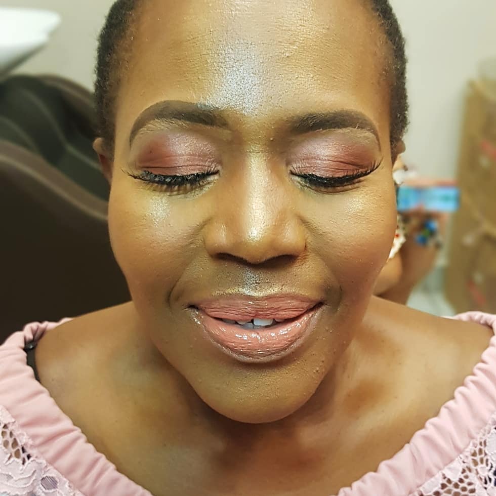 TouchofBree's tweet photo. Mama Thando looking ever so Pretty in Pink๐
#touchofbree #makeupartistingauteng #gautengmakeupartist #gautengmua #vaalmakeupartist #vaalmua #joburgmakeupartist #prettyinpink #pinkmakeup #pinklips #makeupideas #makeupforwomenofcolor #facebeat #beforeandafter #GirlTalkZA https://t.co/JppoIZq2bF