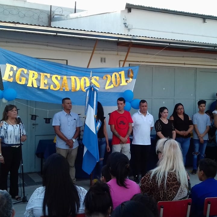 educavellaneda's tweet photo. #educacion #adultos 
La semana pasada tuvieron lugar más actos de egresados, en este caso de Educación  a Distancia, terminalidad Primaria y Secundaria con oficios

Felicitaciones a todos los egresados 2019!!!

#laeducacioneselcamino https://t.co/kf6fIJONma