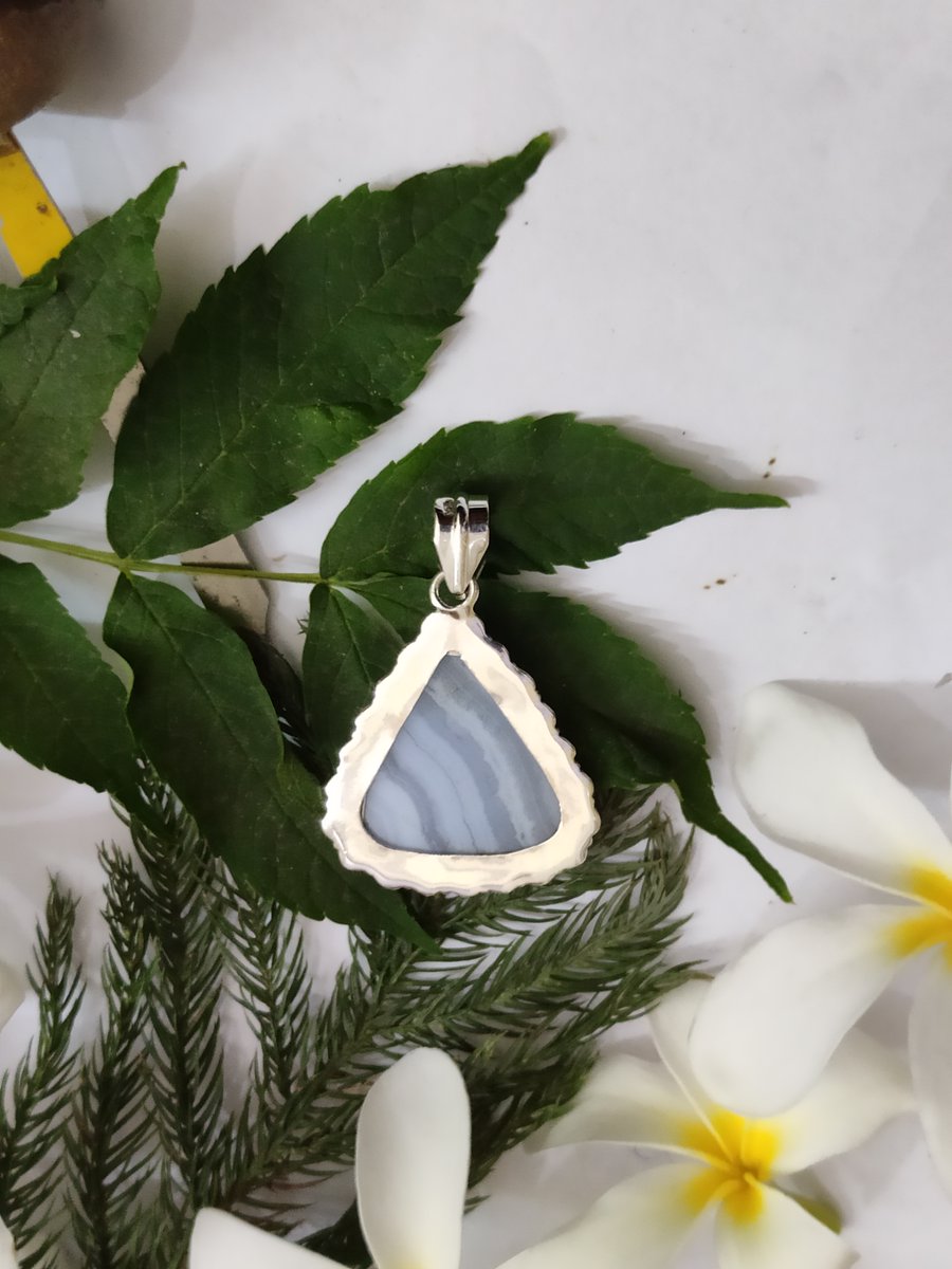 gemstonejewelr3's tweet photo. Blue Lace Agate Pendant, 925 Sterling Silver, Large Drop Pendant, Agate Jewelry, Handmade Jewelry❤️🎅😍
https://t.co/5GRWeQ23bV
#shopnow #buynow #pendant #Nekclace #bluelaceagate #agatejewelry #bluelaceagatependant #handmadejewelry #925sterlingsilverpendant #sterlingsilver https://t.co/pUicNoLwmC