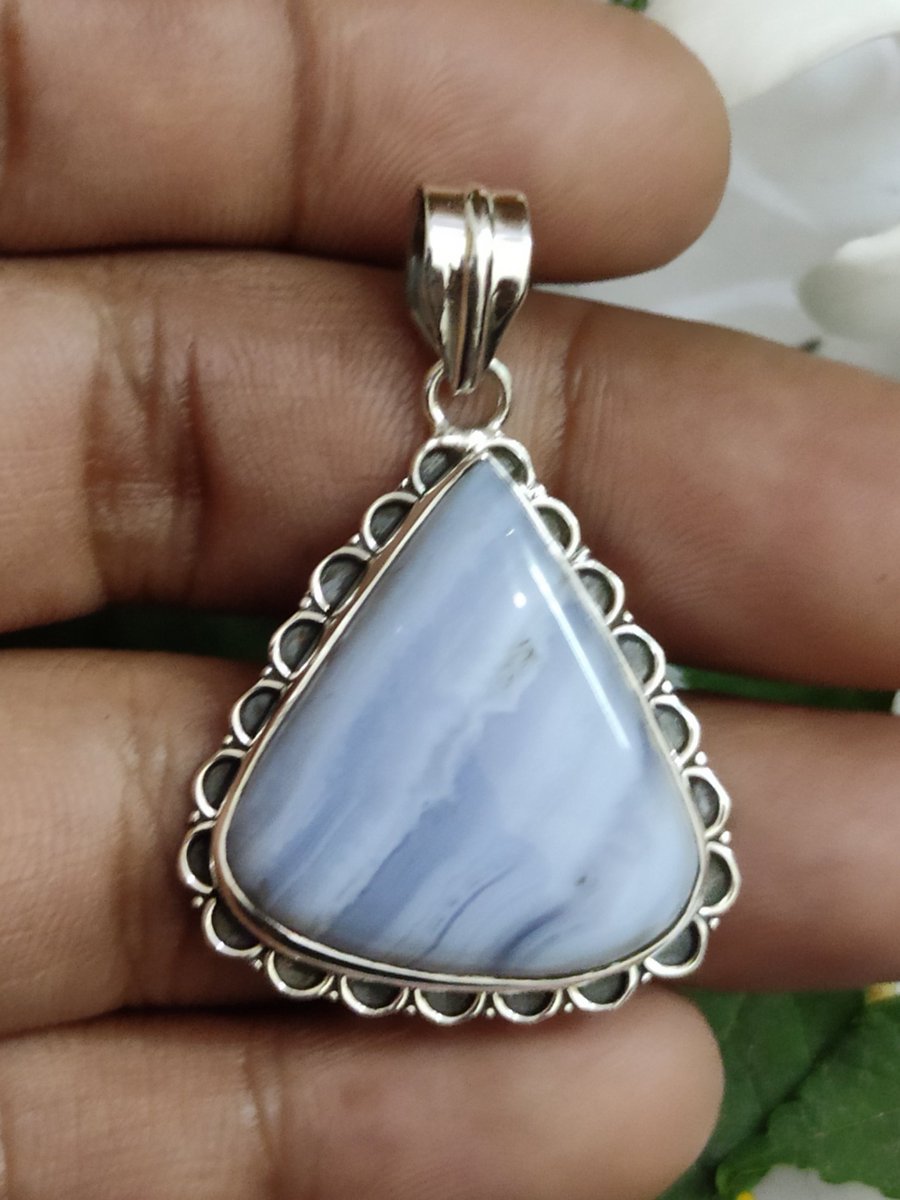 gemstonejewelr3's tweet photo. Blue Lace Agate Pendant, 925 Sterling Silver, Large Drop Pendant, Agate Jewelry, Handmade Jewelry❤️🎅😍
https://t.co/5GRWeQ23bV
#shopnow #buynow #pendant #Nekclace #bluelaceagate #agatejewelry #bluelaceagatependant #handmadejewelry #925sterlingsilverpendant #sterlingsilver https://t.co/pUicNoLwmC