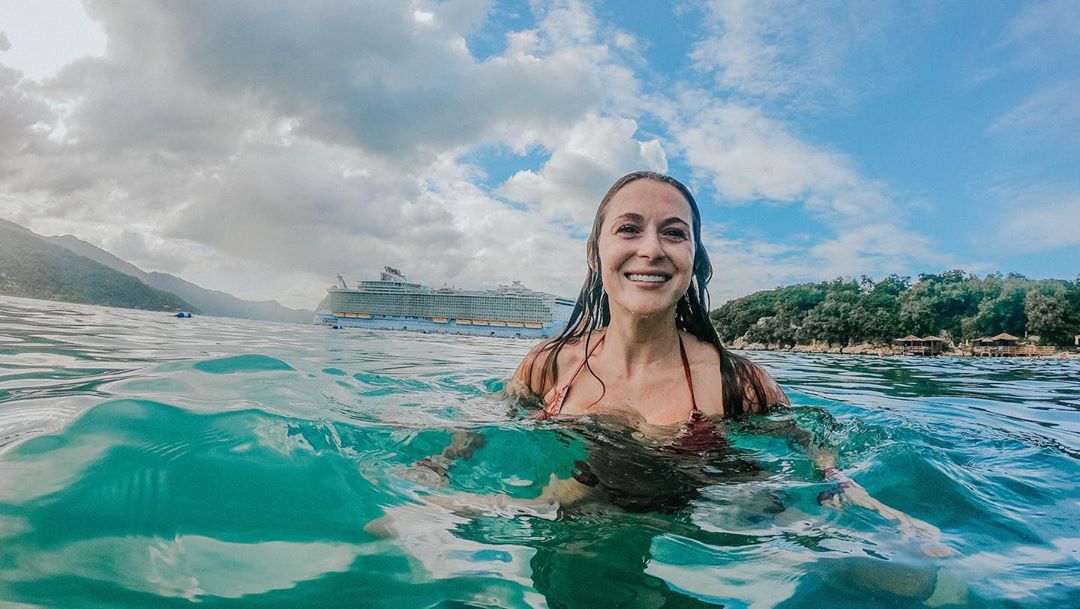 CarlosPenaVBR's tweet photo. Bom dia! Feliz semana, Penators!

Algumas fotos de Carlexa em sua lua de mel quando eles estavam na Jamaica, há cinco dias! 🏝️
-
#Carlexa #CarlosPenaVega #AlexaPenaVega https://t.co/KAYPJ0fGij