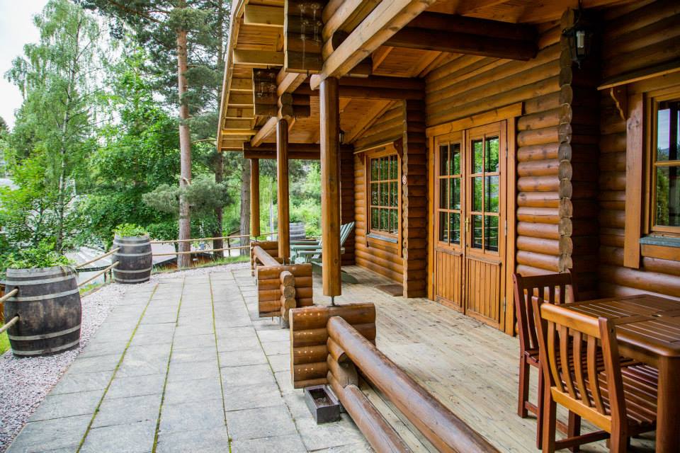 WeAcceptPets's tweet photo. For those who are looking for a break away from the hustle & bustle of modern-day living, The Little Houses are the perfect place to stay! ❄️
Accepts 🐶🐱
https://t.co/tIhRavqq8C
#Roybridge #SpeanBridge #Invernessshire #ScottishHighlands #Scotland #Holiday #DogFriendly https://t.co/rIvm85nFog