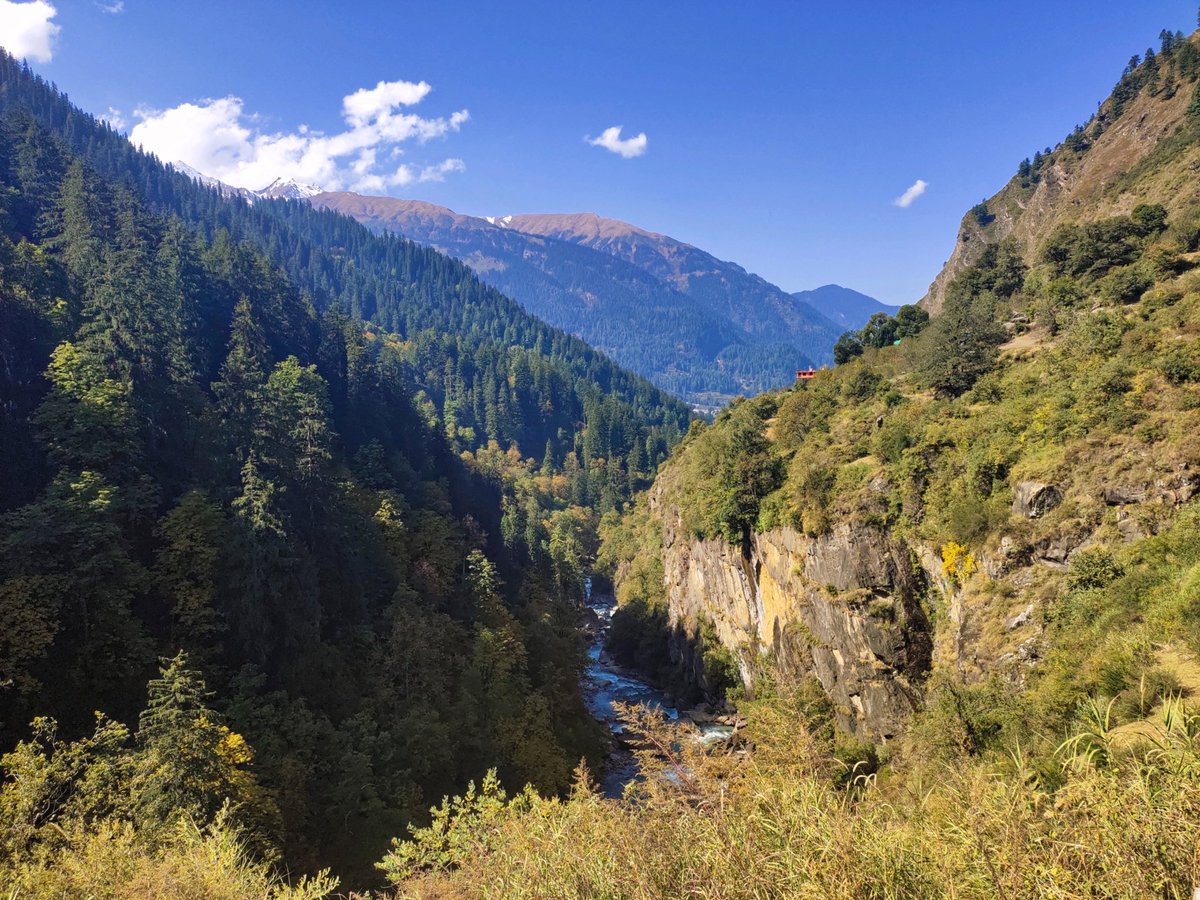 #kheerganga #pulga #himachal #parvativalley #tosh #india #himachalpradesh #kheergangatrek #travel #travelphotography #diaries #nature #manikaran #hippie #himachaldiaries #trip #peace #kullu #manalii #himachalgram #kheergangatrekking #camps