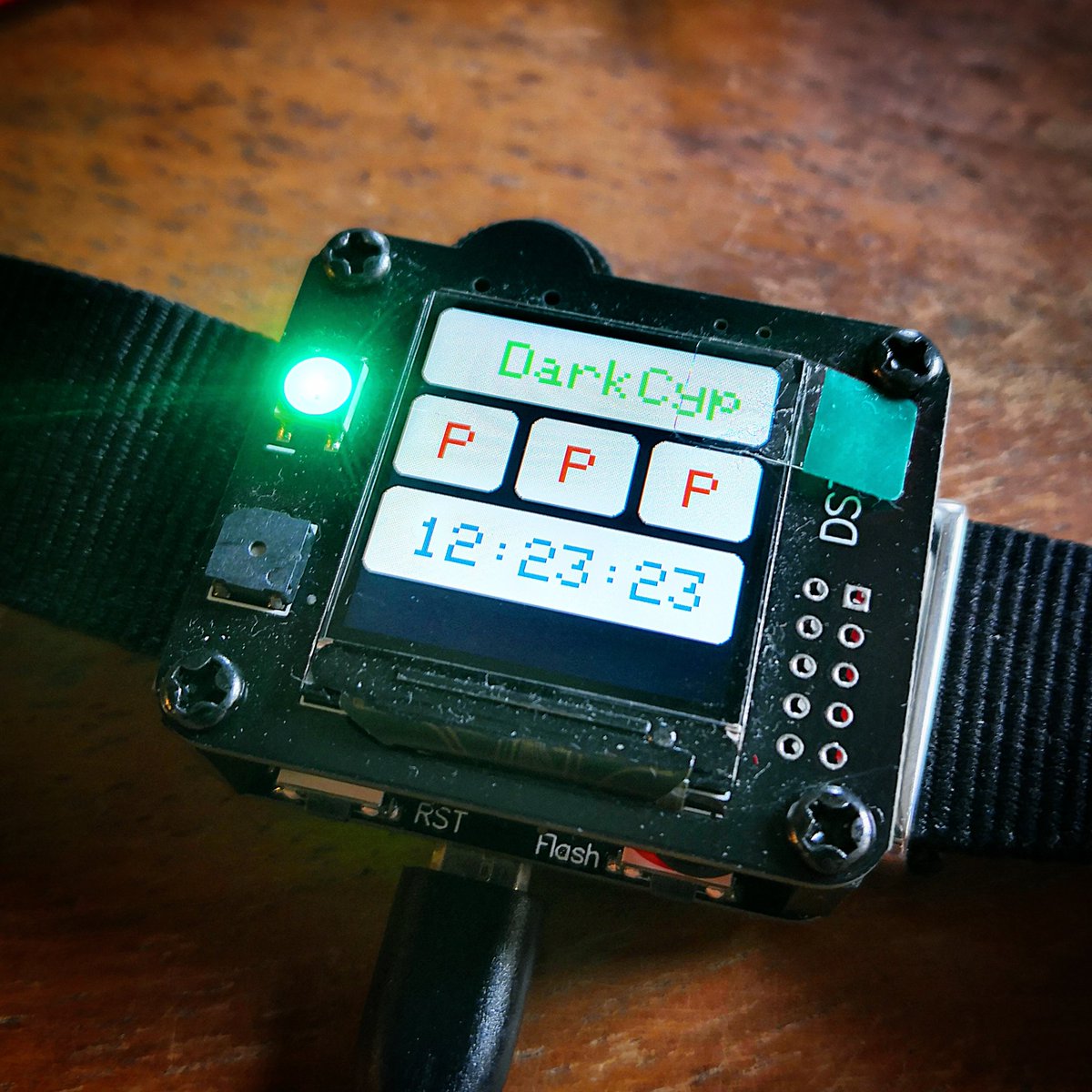 DarkCyp's tweet photo. #Test de #programmation pour #synchroniser l'heure en #UDP sur le #WiFi
https://t.co/TK7ZyuP0Y5 https://t.co/RK1hmW4ybJ