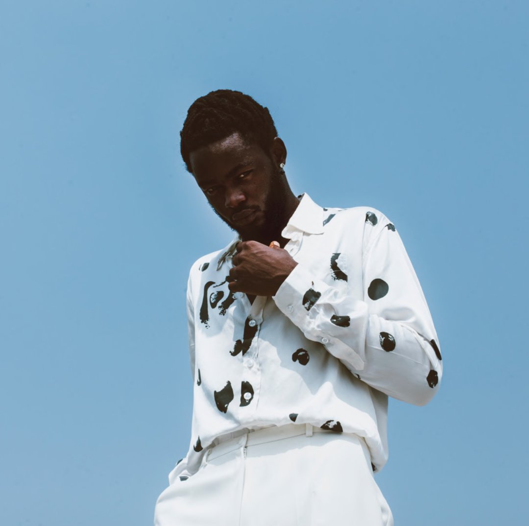 afrodyssee's tweet photo. GRAVALOT
Menswear Gravalot. AD by Onye Anuna. Photo Bruce Iv @gravalot #onyeanuna @bruce_iv #gravalot #bruceiv #menswear #madeinafrica #africandesigners #africanphotographer #africanmodel #africanfabric #nigeria #ghana #london #africa #geneva #afrodyssee https://t.co/Xi5waVnqyY