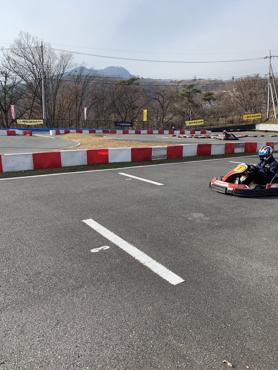 hii156's tweet photo. そういや、バイク関係じゃないけど来てくれたわたしの知り合いが、主催の人が誰かわからんかったって言ってたな。。。わたしもカート乗りたかったな。。。あれ?主催の人?🤭🤭🤭
#ymff #山梨モータースポーツファンフェスティバル https://t.co/FyUcwuRf20