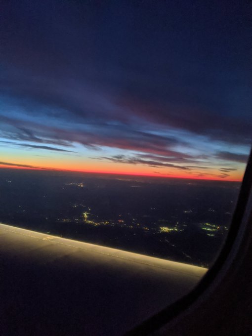 Good Morning Monday! #MondayMotivation #LAX #LArain https://t.co/4ScBA5nwCa<a href="/tag/mondaymotivation"class="tags">#MondayMotivation</a><a href="/tag/lax"class="tags">#LAX</a><a href="/tag/larain"class="tags">#LArain</a>