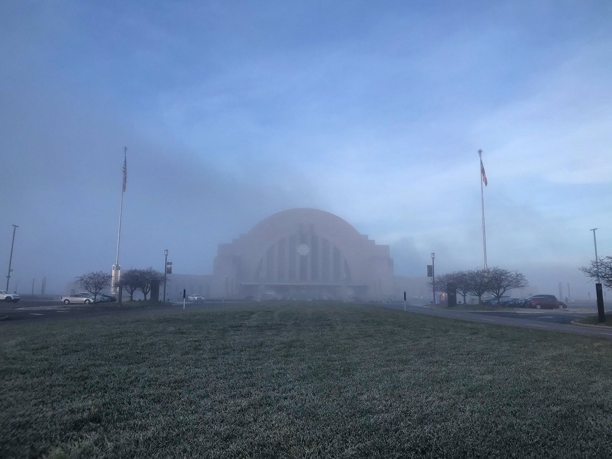 CincyMuseum's tweet photo. 🌫Then one foggy Christmas Eve (Eve) at the Hall of Justice.... https://t.co/UfSpoZ5GiF