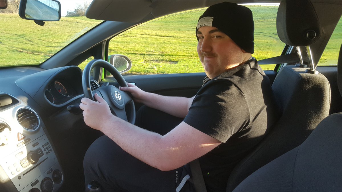 PassNGo's tweet image. #MIDDLESBROUGH FIRST LESSON ALERT!!
Everyone wish the best of luck to Alex Scorer on their #firstdrivinglesson with their #drivinginstructor Susan Southall!! 👍🏻

If you would like to start lessons with Pass N Go call us now on 0333 207 0663 or visit passngo.net 🚗