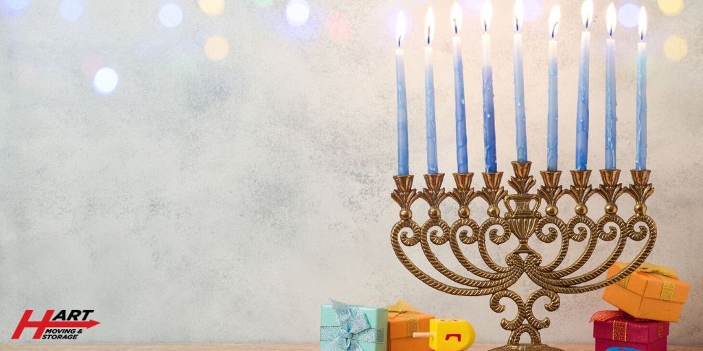 HartMoving's tweet image. Happy Hanukkah! Have a joy-filled holiday. 

#Hanukkah #holidays #gifts #celebrate #joy #hartmovingandstorage