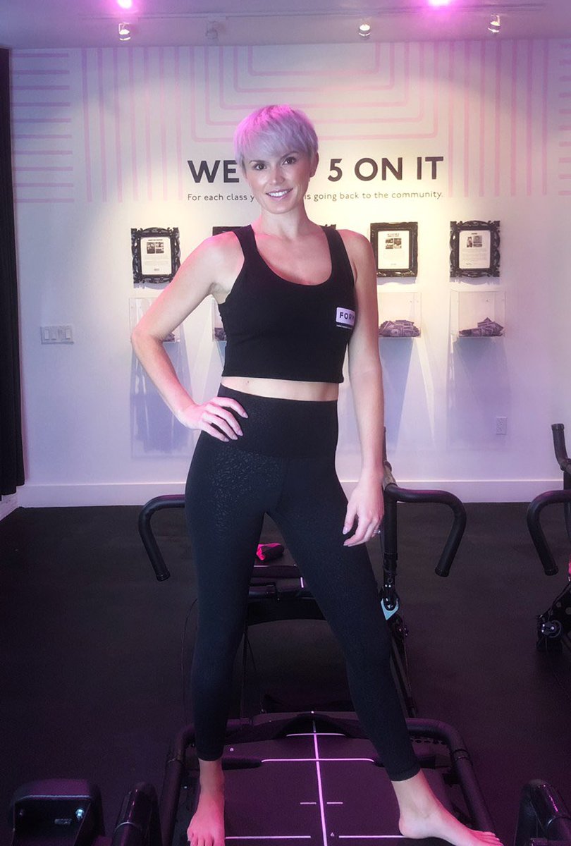 TheStudioFORM's tweet photo. Happy Birthday Keri!👑🎉⚡️🤩 You are one of a kind and we couldn’t love you more!💕 Thank you for all you do. Wishing you your best year yet!🥳🙌🏼
#FORMFam #HappyBirthday #LagreeInstructor https://t.co/2NzOuK30Qs