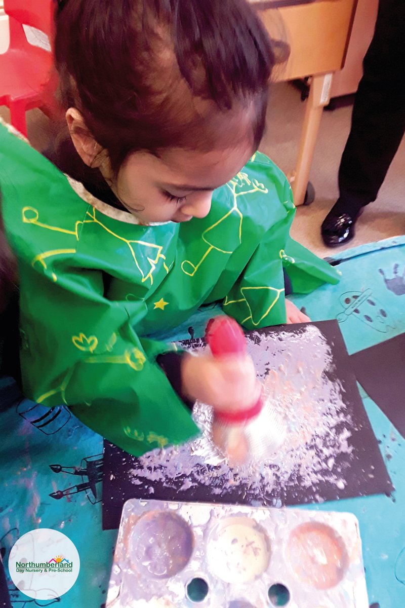 CCLnurseries's tweet photo. Today, Pioneers and Pre-School have had lots of fun making firework pictures for the new year!

#Northumberland #daynursery #preschool #Pioneers #playing #learning #fireworks #artsandcrafts #NewYears #CompleteLearning #childcare #CompleteChildcare#completechildcare https://t.co/sWKzncl8aZ