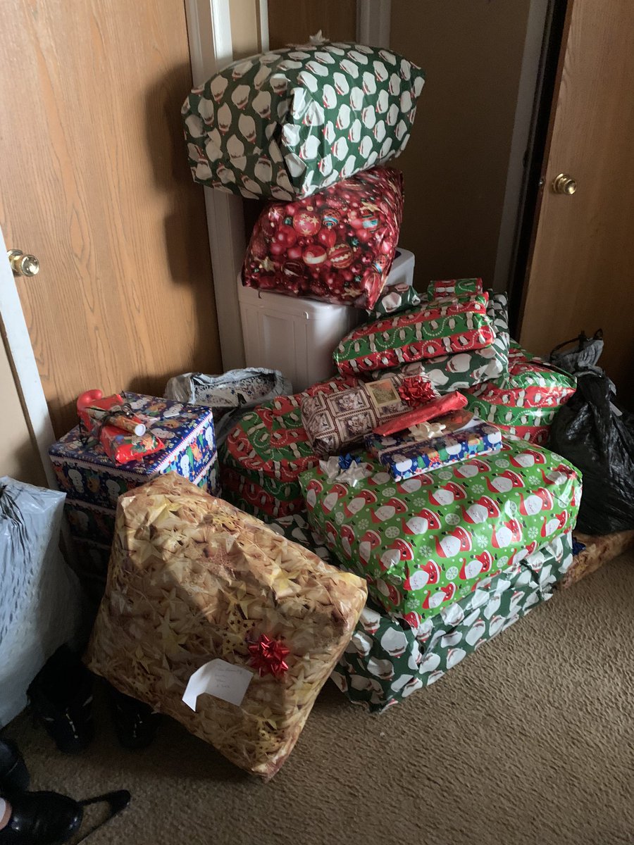 Lori Quinn tweet media