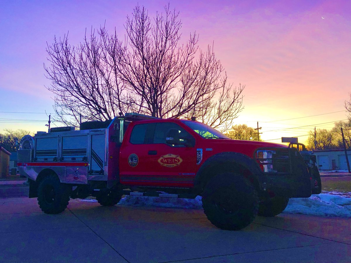 WeisFireSafety's tweet photo. Weis Fire &amp; Safety Equipment hopes your Christmas week is a wonderful time with family &amp; friends! 
#weisfiresafety #merrychristmas #weisquickattack https://t.co/hitHbnfDB6