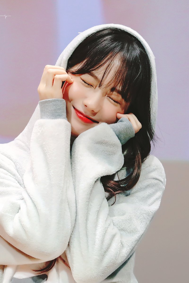 _Sostenuto's tweet photo. 191222
#우주소녀 #루다
#WJSN #LUDA
@WJSN_Cosmic

🔗https://t.co/JOmhdQGOny
🔗https://t.co/g0IHvVpAN5
🔗https://t.co/omtjoYkz8D https://t.co/iBENpbAlAR
