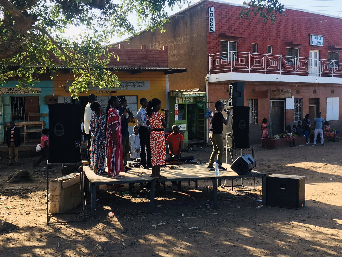 lkccumedia's tweet photo. Day 3
Isiolo Mission
Crusade
Ministering: Praise and Worship 

#Isiolo4Jesus #LKCCUAnnualMission #kewotaheist #mondaythoughts #MondayMotivation https://t.co/nYx7Qj901f