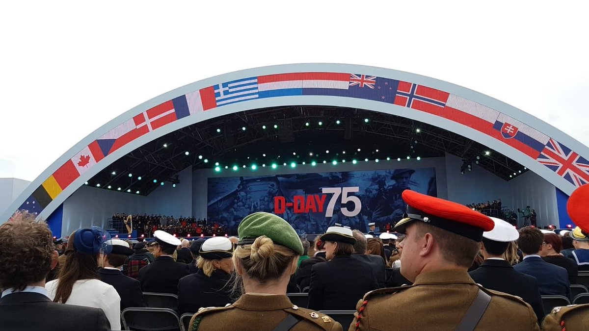 HantsIOW_fire's tweet photo. ποΈ| We are up to June in our #YearInTweets:
π’ We were involved in Portsmouth's #DDay75 commemorations
ποΈ Deputy Chief @AndyBowers63 picked up his Queen's Fire Service Medal
π©βπ We hosted the @AsianFSA conference featuring @officialbarnesy
Read more - > https://t.co/jAwnH3Gt9U https://t.co/byKOvsI6O0