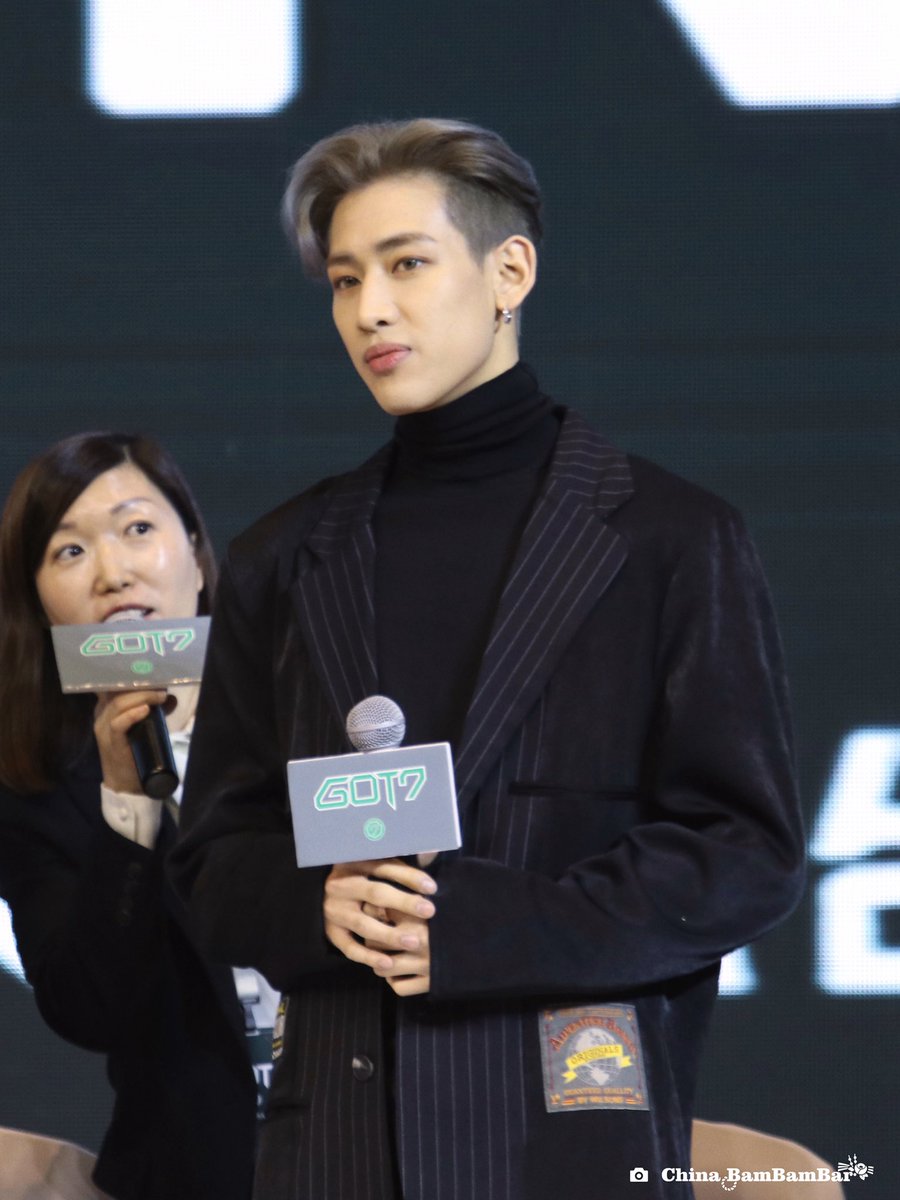 [HD] 191222 QINGDAO

BamBam王子
优越的侧脸和下颚线
<a href="/BamBam1A/">BamBam</a> 

#bambam #뱀뱀