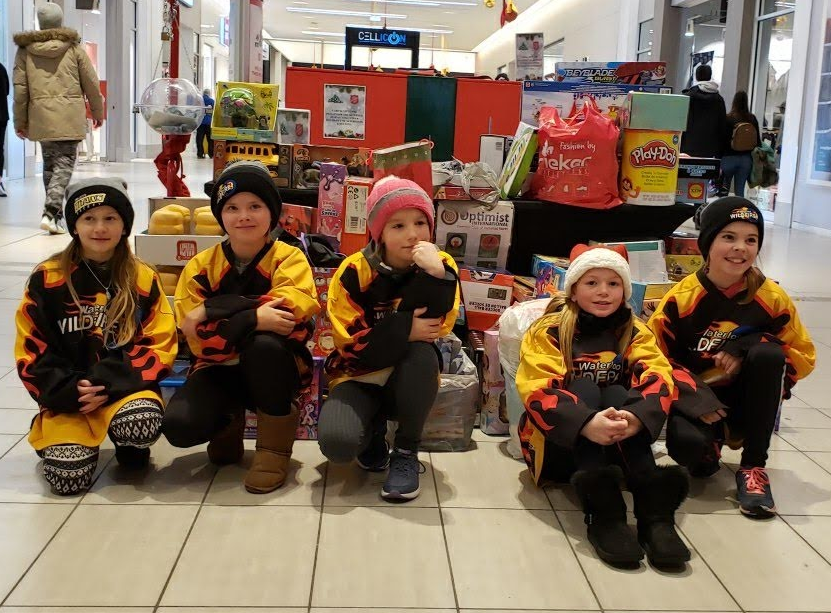 WRARingette's tweet photo. Making Christmas a little brighter! A big thank you to our community for the toy donations for Allison's Toy Drive. Girls from out U10W team bringing their Christmas spirit as they delivered the toys to the Angel Tree. Thank you Wildfire!!
#ringette #wrra https://t.co/dZHvHtgMyD