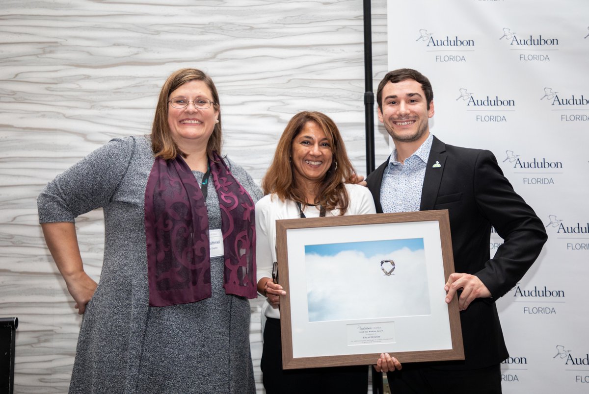 Chris Castro received the award on behalf of the City. Photo by Luke Franke/Audubon