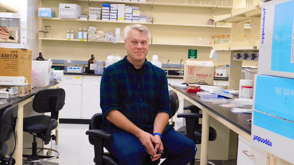 sbudeptofmed's tweet image. Happy birthday to our lab operations manager, Kevin! 🎂#WeAreSBUDeptMed #RenaissanceSchoolofMedicine #laboperations #labmanagement #staffstrong #teamwork