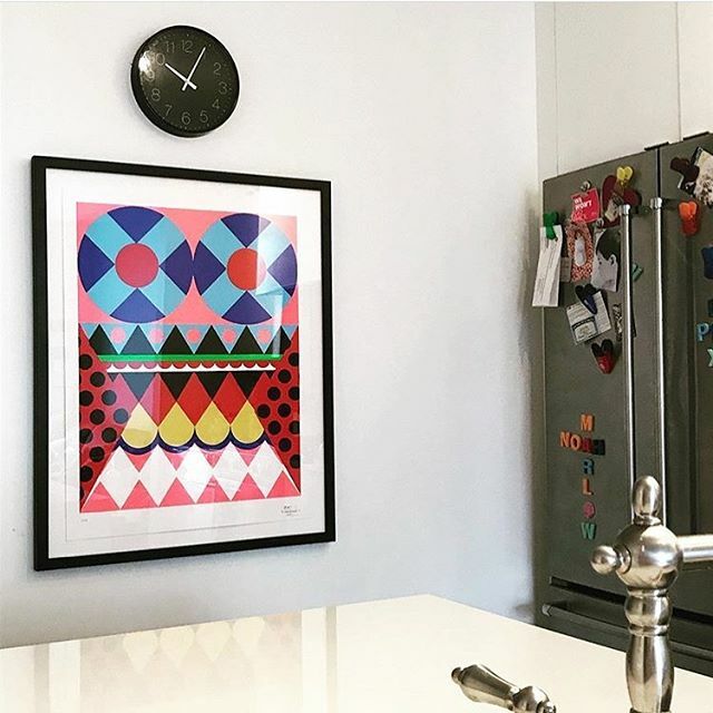 11elevengallery's tweet photo. Our Manuke 7 Colour Screenprint by @hellomasagon is sitting pretty in it's new and beautiful home 😍! Stop by 11:Eleven Gallery for your last minute holiday gifts🎁 .
.
.
#Manuke #hellomasagon #masagon #christmasgifts #christmasgiftsideas #ukartists #dcgallery #exhibition #art… https://t.co/KMDccUoqCs