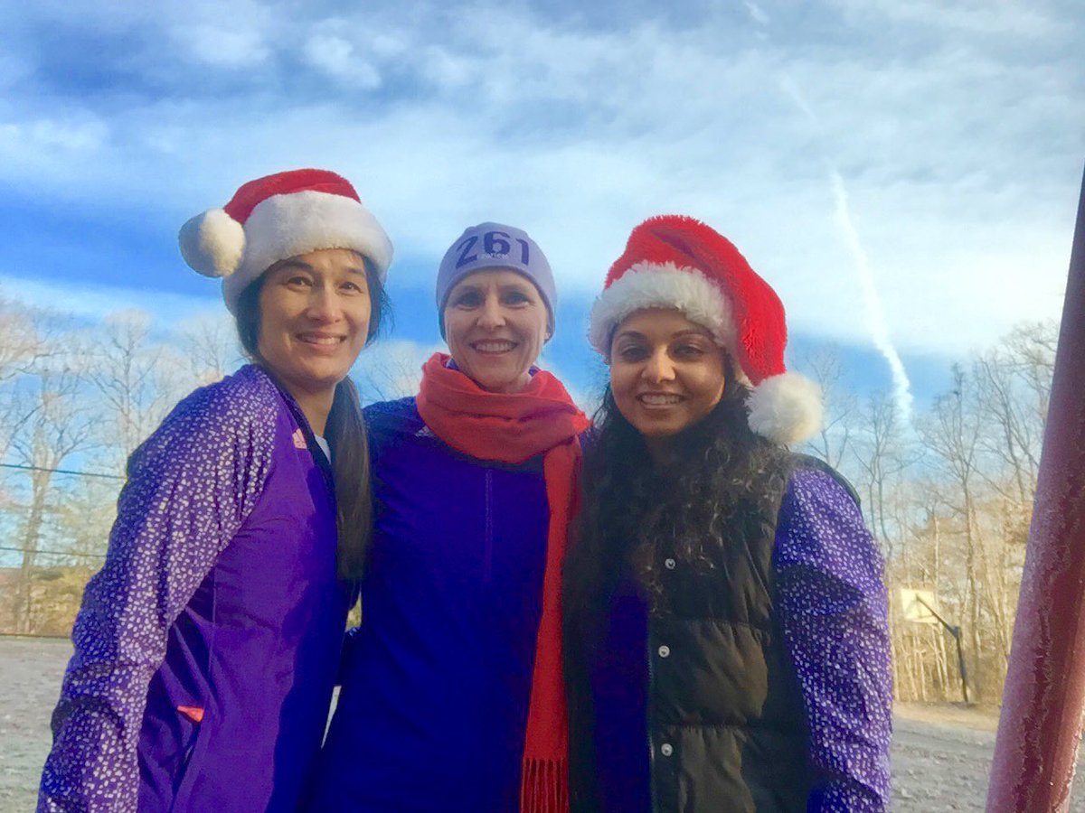 261fearlessDC's tweet photo. Happy Holidays to all our @261Fearless sisters everywhere! We’re so grateful for the gift of Friendship! 
🎁 🎄❤️🎄❤️🎄❤️🎄🎁
#BeFearlessBeFreeBeGrateful
#261Fearless
#261Friends
#TellHerSheCan
#HappyHolidays https://t.co/hWBQGtgtTf