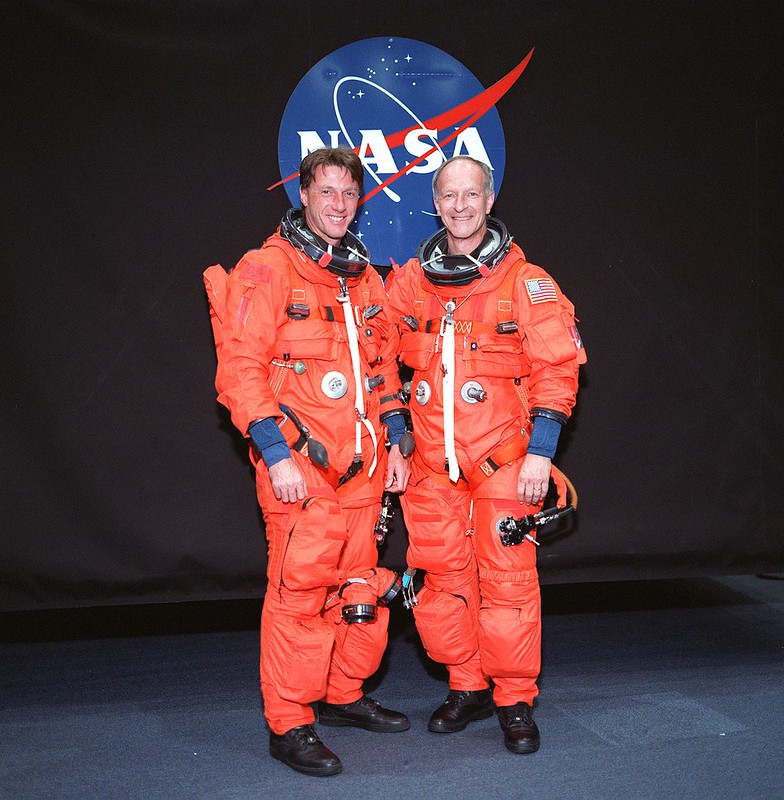 NASAHubble's tweet photo. #Now in 1999, the Discovery crew wakes to music honoring today's two spacewalking astronauts, Claude Nicollier and Michael Foale. Traditional Swiss music was played for Nicollier, and the song "Only When I Sleep" by The Corrs was played for Foale. #SM3A https://t.co/zOolCJqgX8
