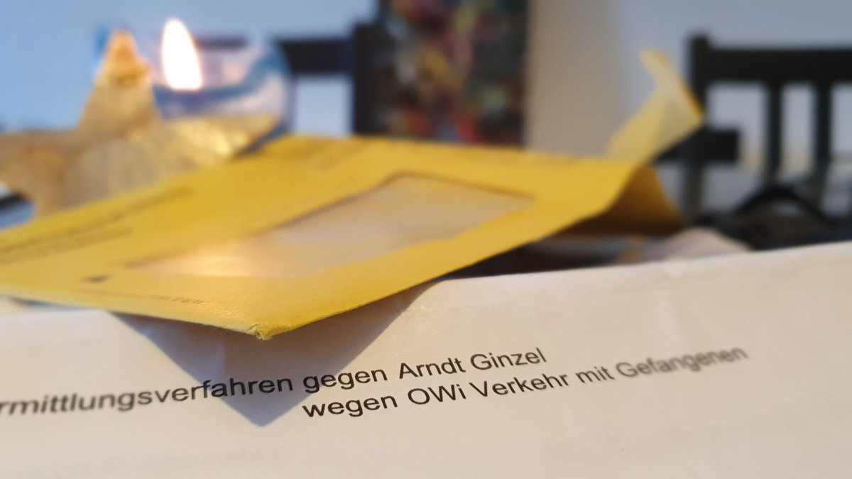 gtorges's tweet photo. In #Sachsen nichts Neues: #ZDF-Journalist Arndt #Ginzel soll 500 EUR Strafe zahlen, weil er mit dem wohl zu Unrecht inhaftierten #AlaaS telefoniert hat.
#Chemnitz #DanielH #Pressefreiheit
cc @Frontal21 @ZDF 
https://t.co/VKPXWctIya https://t.co/GBgPANnC4U