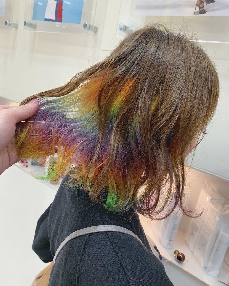虹髪 レインボー王子 プリズムレインボー アッシュベージュ 裾もグラデーションになる 縦横中全て繋がる トリプルグラデーション 虹髪 グラデーション インナーカラー