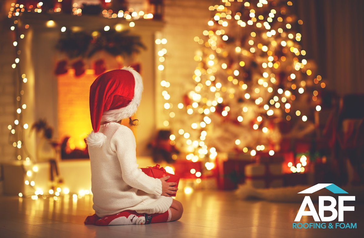 Can you believe Christmas is on Wednesday?! 🎄What is your favorite tradition?!