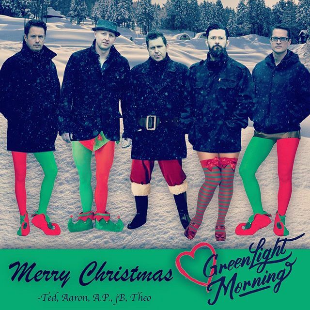 2nd of 3 Green Light Morning Christmas Cards for your pleasure.  #3 will be posted tomorrow •
•
#GreenLightMorning #Christmascard #holidayseason #family #wemakemusic #Shine #letsgethappy #merrychristmas #unsignedband #santababy #runnerslegs #santaikn… ift.tt/2ZfhQU0