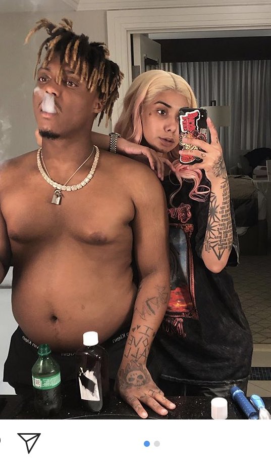 TinaBurnt's tweet photo. @YoItzJayyy @Jessica72842612 @bum_ninja @highimallyy Look at me and bae and lean that he’s not prescribed too that’s known to cause seizures and deaths to known rappers like lil Wayne n Fredo xD https://t.co/KeHJjBd3Uq