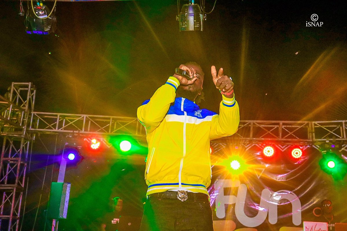 JutangJr's tweet photo. Baby African Giant 
#funfest19
Music, Lights and Love
Thank You Calabar 📷💟
Till I keep it a 💯 just like my mentor Davido
New tune CHOBEL out now!
https://t.co/Roq0Kepo4f
https://t.co/vUh0y5AByT https://t.co/I6blGjcoXF