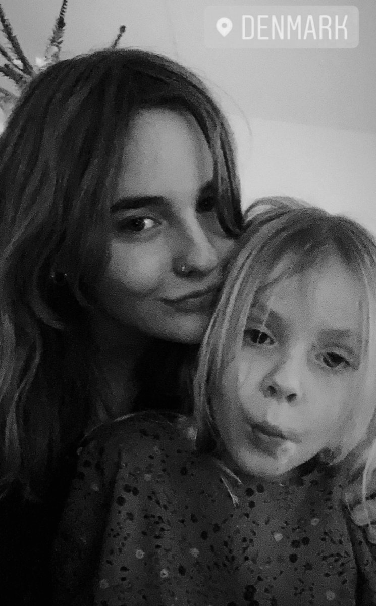 benniblondie's tweet photo. Certe cose non cambiano mai ❤️🗝
#FinallyReunited 🇩🇰 #cuties #miniVic #LaDolcezza #QualityTime #Maneskin https://t.co/LdjaElV8Ca