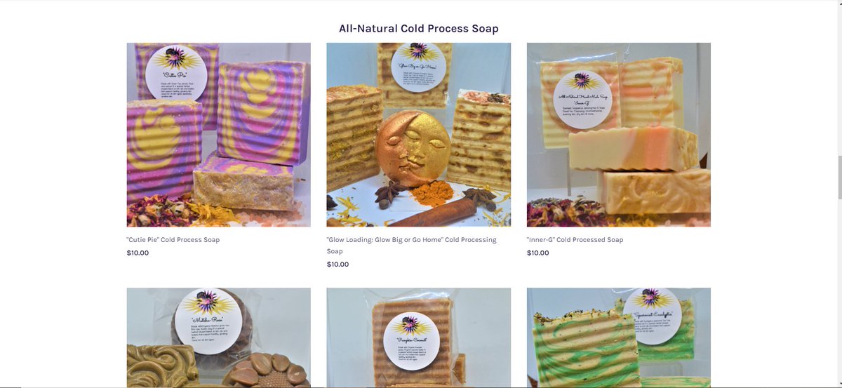 DivineRemedy's tweet photo. If anyone needs some last minute gifts for Christmas, hit me up! I have gift sets available. Just choose any items from the site. 2 sizes available.😊 https://t.co/vG6oAwYQ3v https://t.co/xdzoOBD6I0