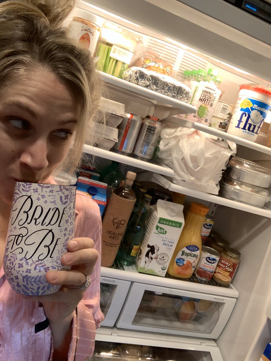 VictoriaRaeSook's tweet photo. #Christmas dinner fridge is READY. Yes I was good at #tetris. Yes this coffee has extra holiday cheer. π #familytimeonfleek #wifetraining #kybercrystalpowers #onesiewiththeforce https://t.co/Ef1CP6unZ9