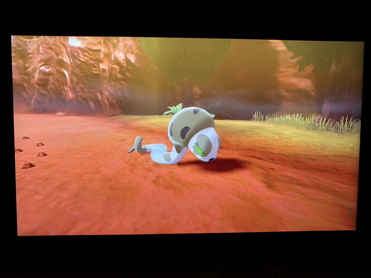 フカヒロ Pixivリクエスト1作目完成 アキラのガラル冒険記 おや 建造物の部分を過ぎて陸地に差し掛かった所で ガラルの新ポケモンを見つける ふ ん スナヘビと言うのか 可愛 良い まぁ好みは人それぞれ ん 下っ端