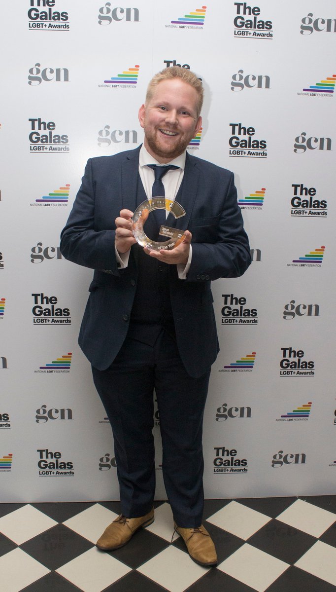 barbiecan's tweet photo. John and our wee Pride team! A repeat this year would be perfect. RT @TheGalas: #GALAS2017 Award recipients! @belfastpride @mrjohnbutler @jasonpkennedy @KZapponeTD https://t.co/odHGOiMqPa